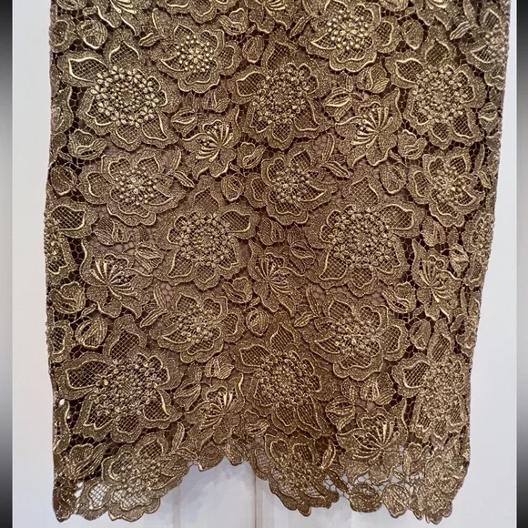 Valentino Guipure gold lace dressNWT size 8
